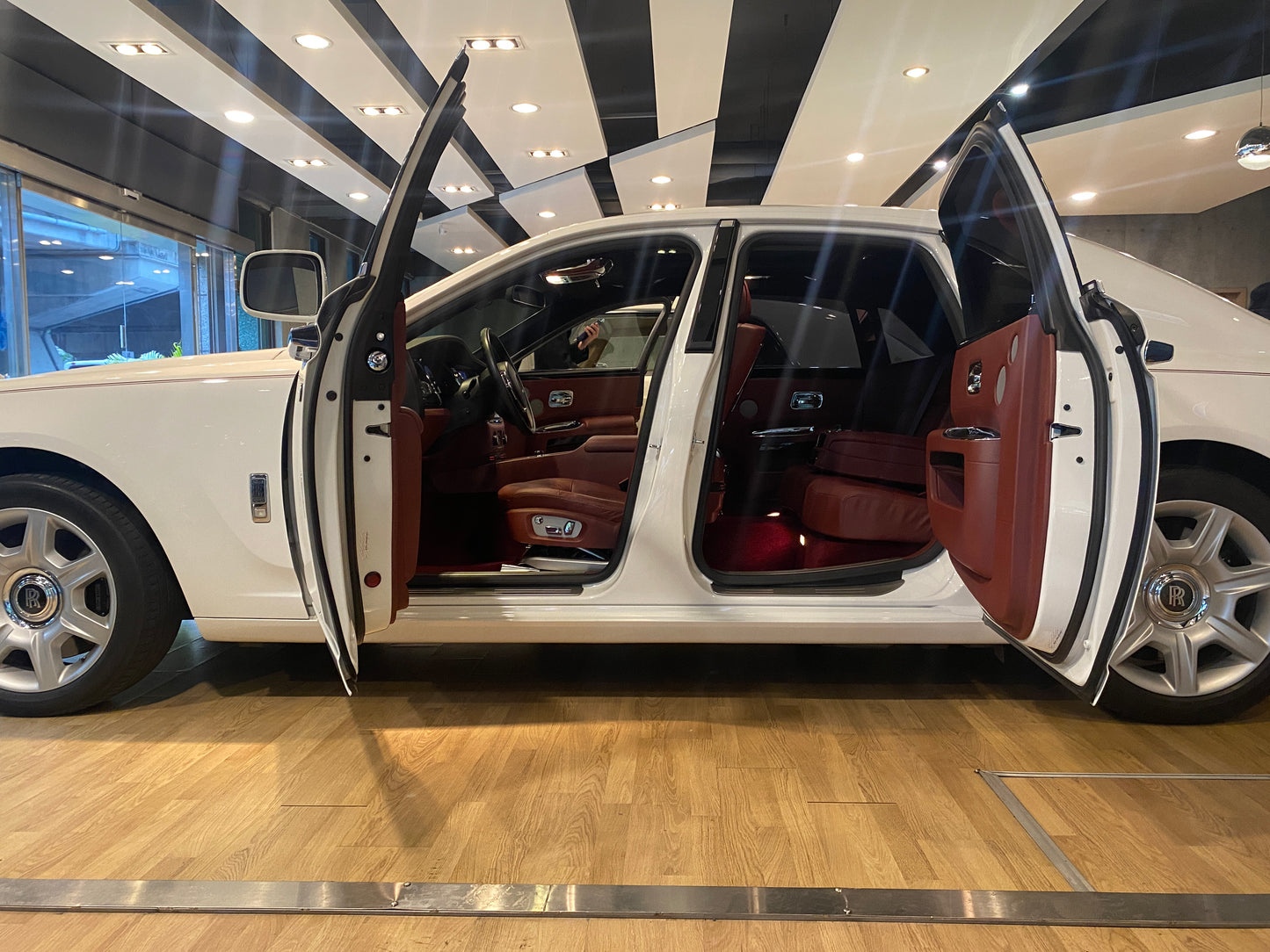 已售出-2011 Rolls-Royce Ghost 歐規