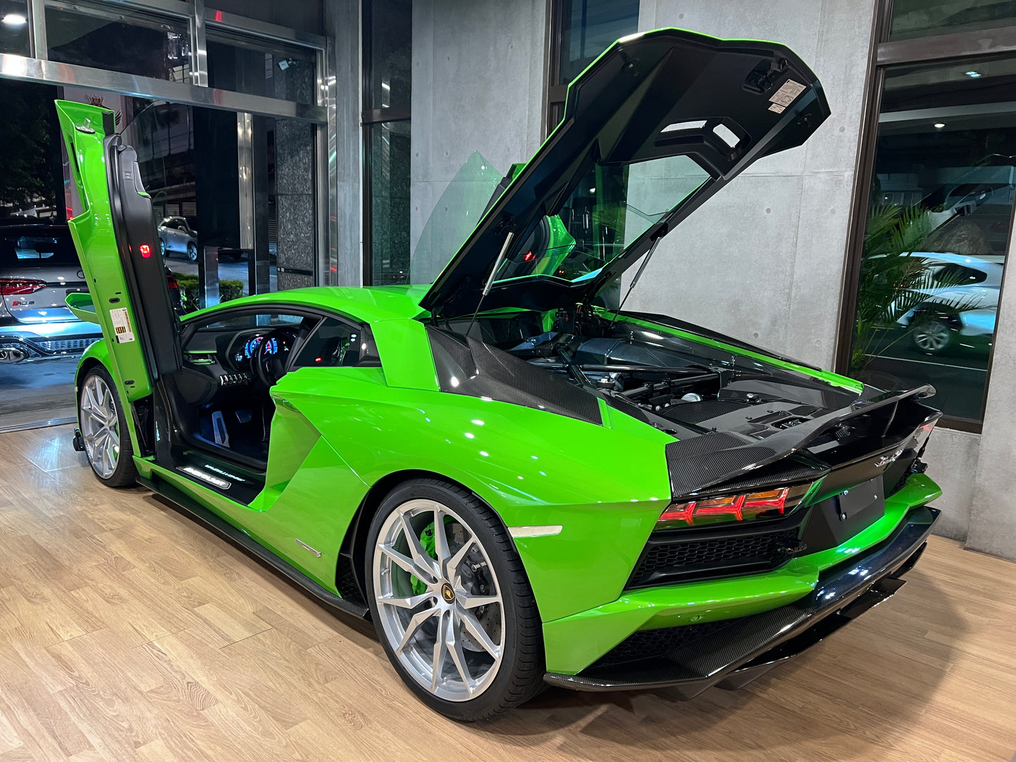 已售出-2018 Lamborghini Aventador S 總代理保固中一手車