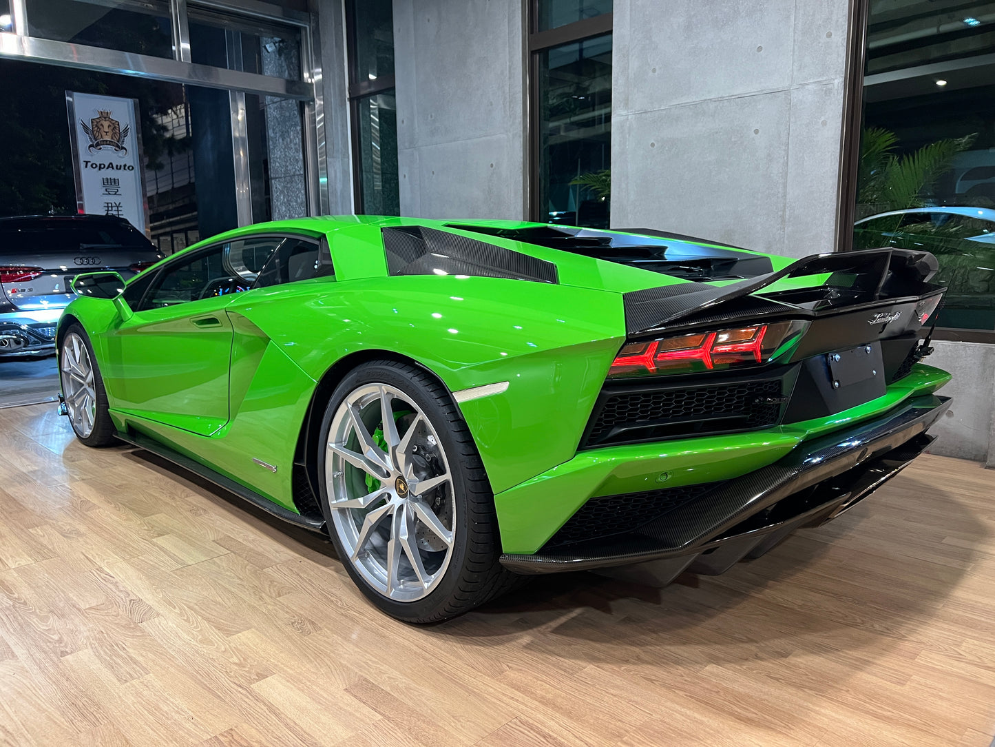 已售出-2018 Lamborghini Aventador S 總代理保固中一手車