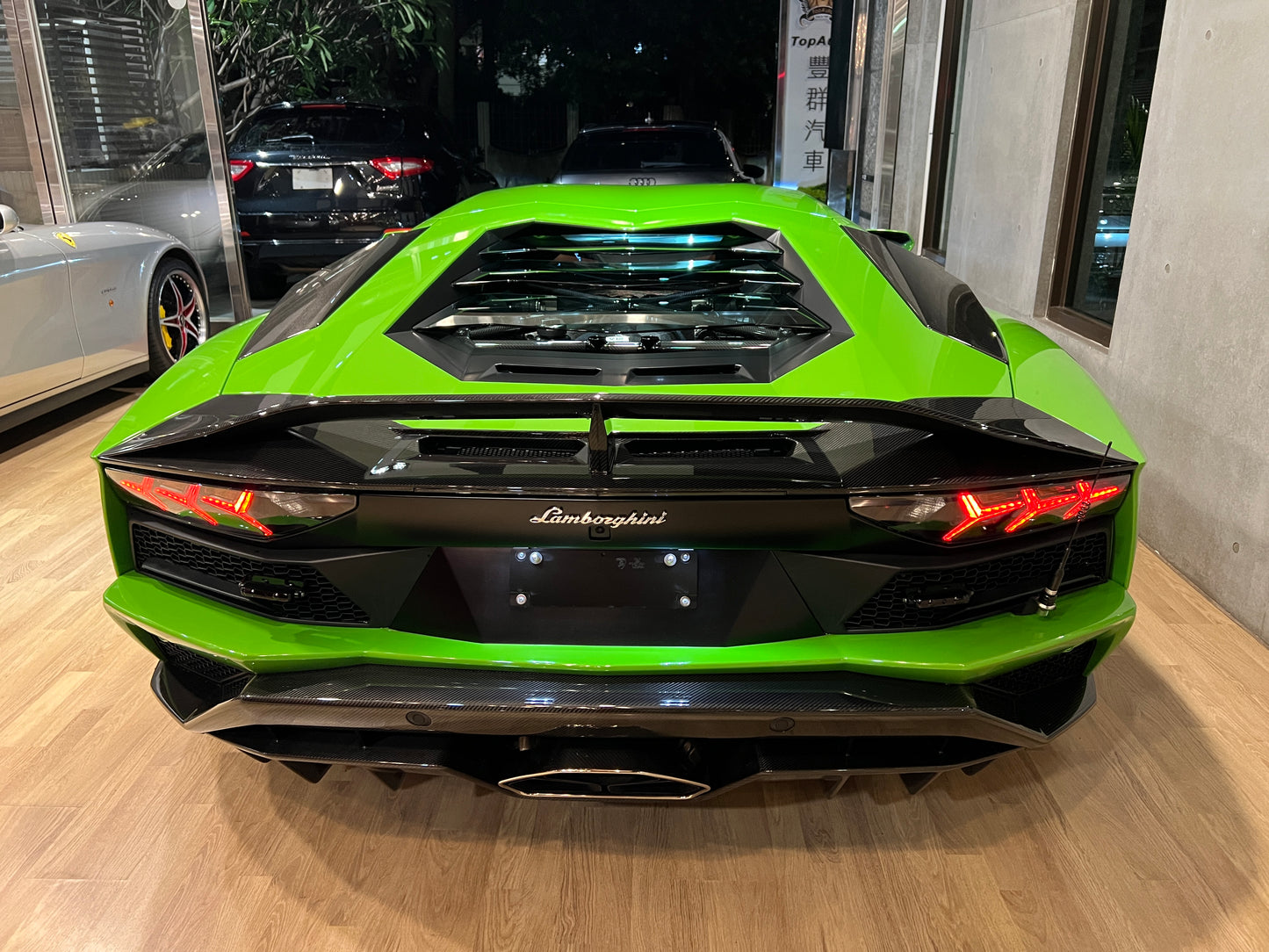 已售出-2018 Lamborghini Aventador S 總代理保固中一手車