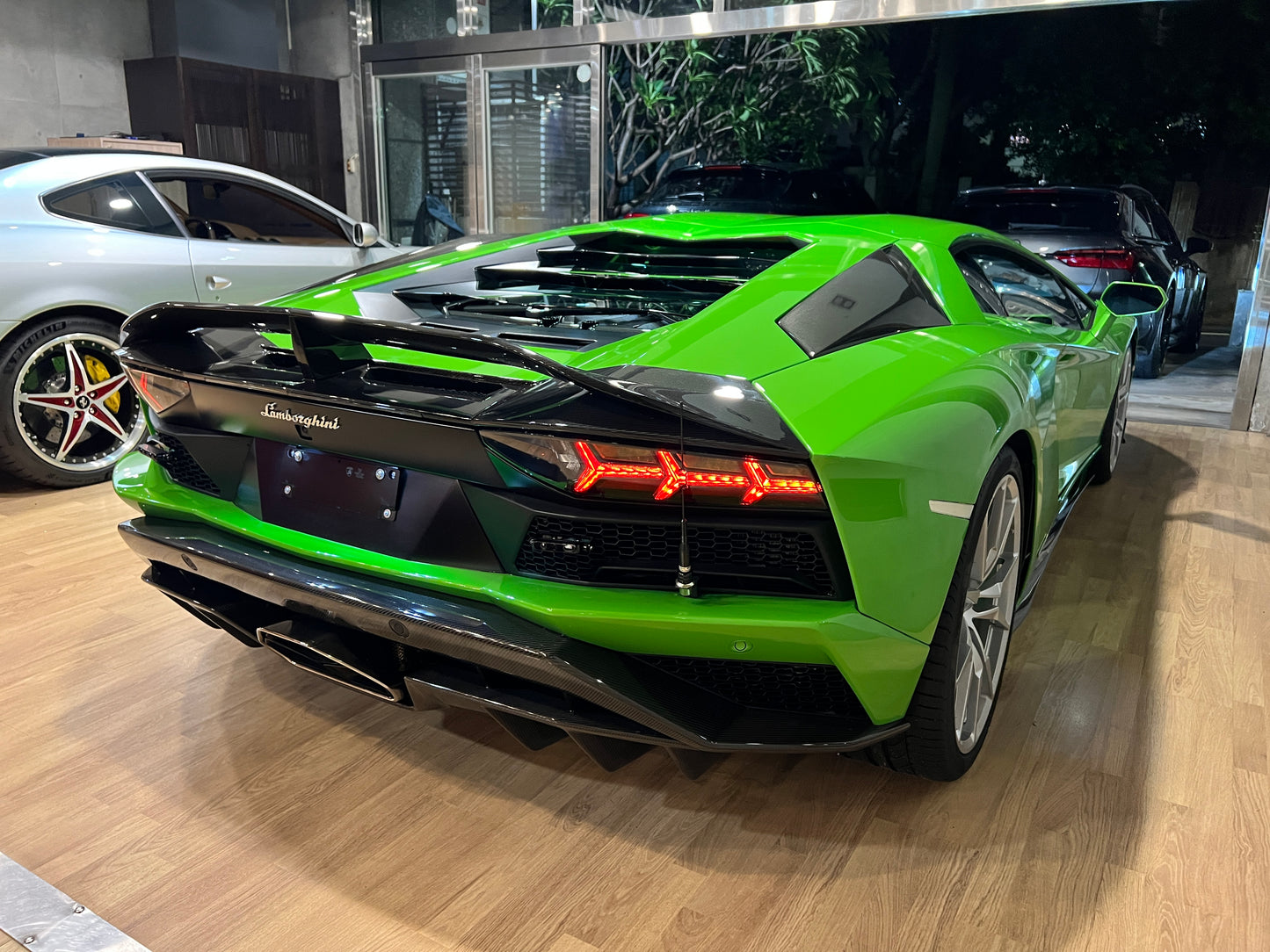 已售出-2018 Lamborghini Aventador S 總代理保固中一手車
