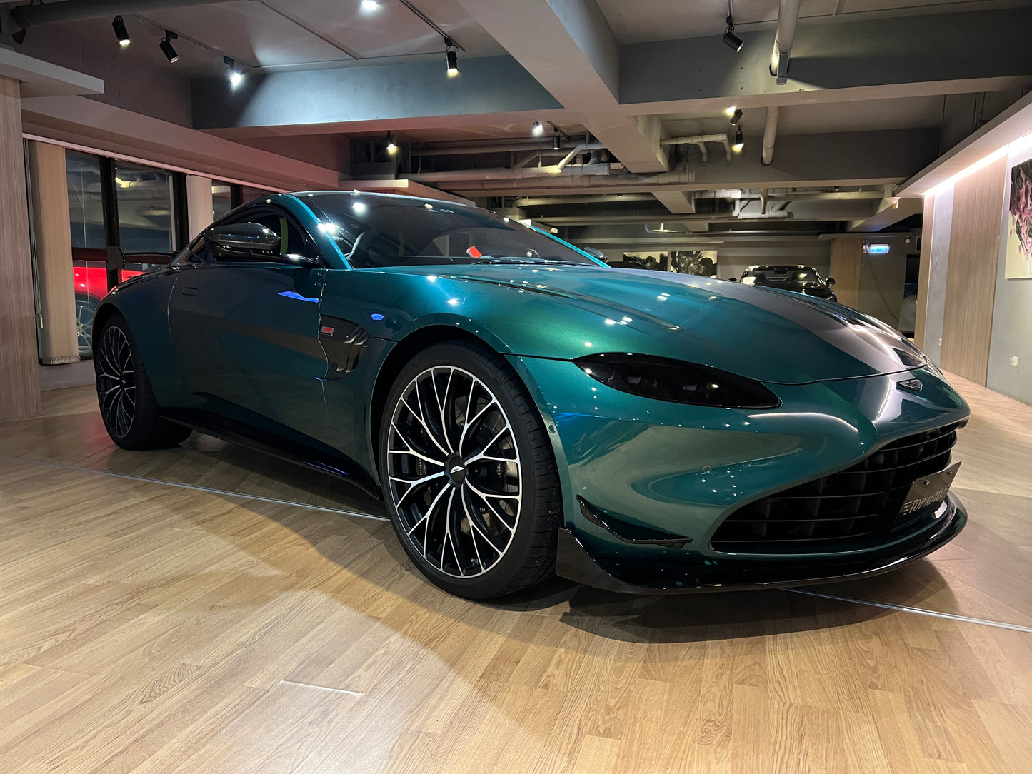 已售出-2022 Aston Martin Vantage F1 Edition 總代理