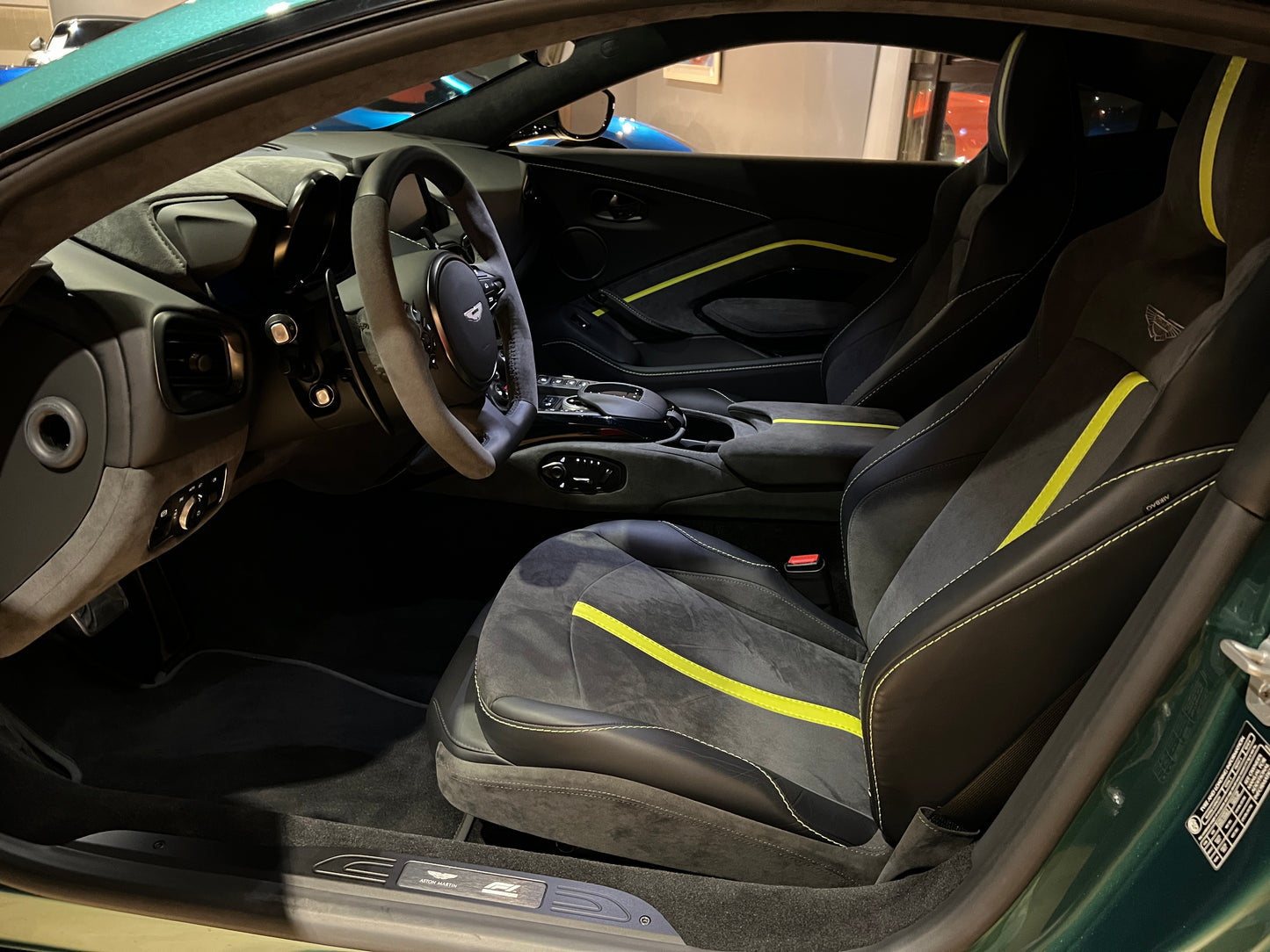 已售出-2022 Aston Martin Vantage F1 Edition 總代理