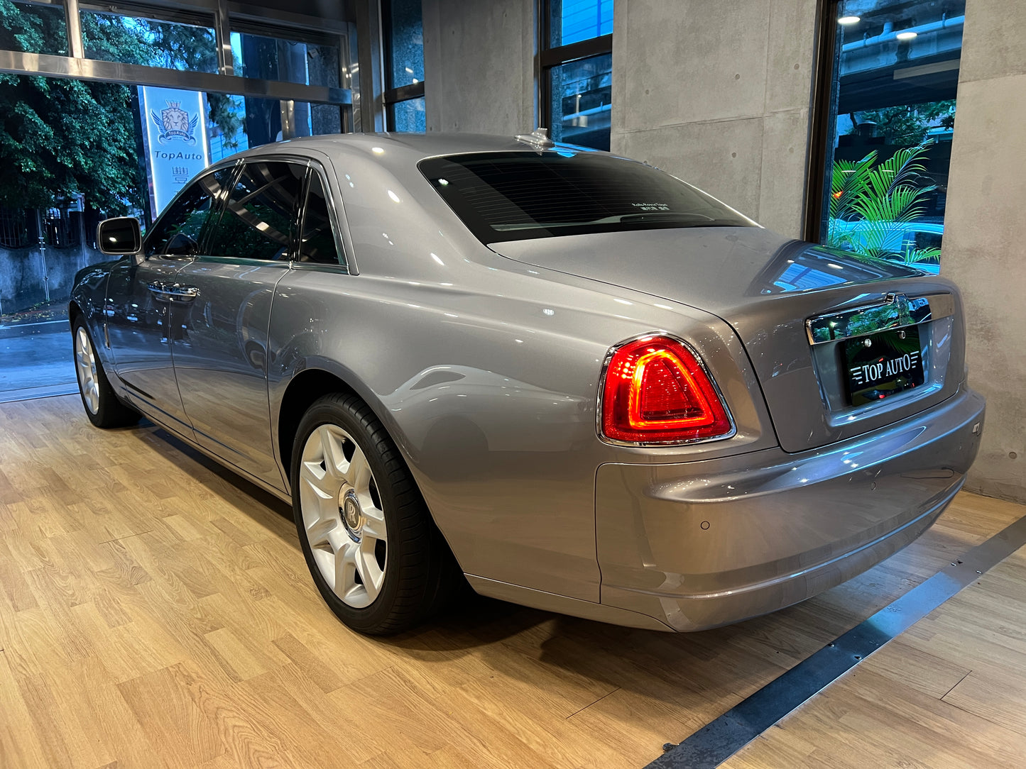 已售出-2011 Rolls-Royce Ghost 總代理一手車