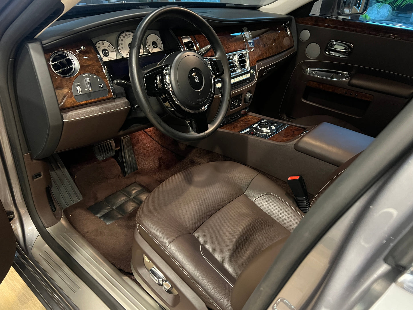 已售出-2011 Rolls-Royce Ghost 總代理一手車