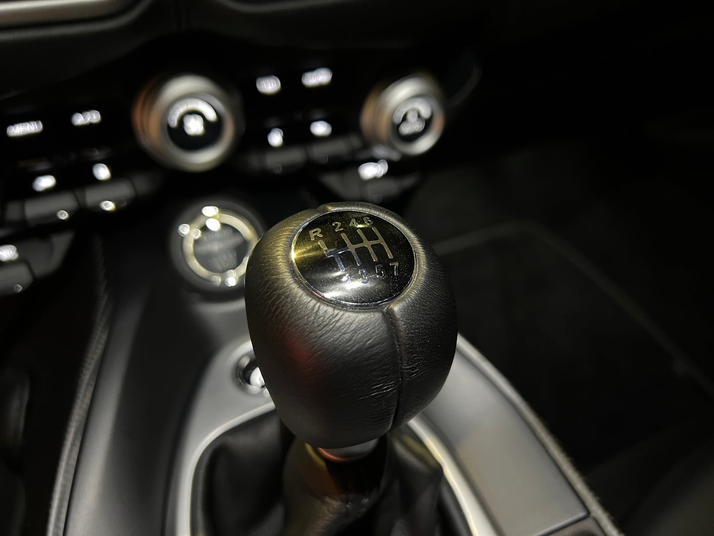 2021 Aston Martin Vantage V8 Manual 總代理|台北超跑專賣|TopAuto 豐群汽車