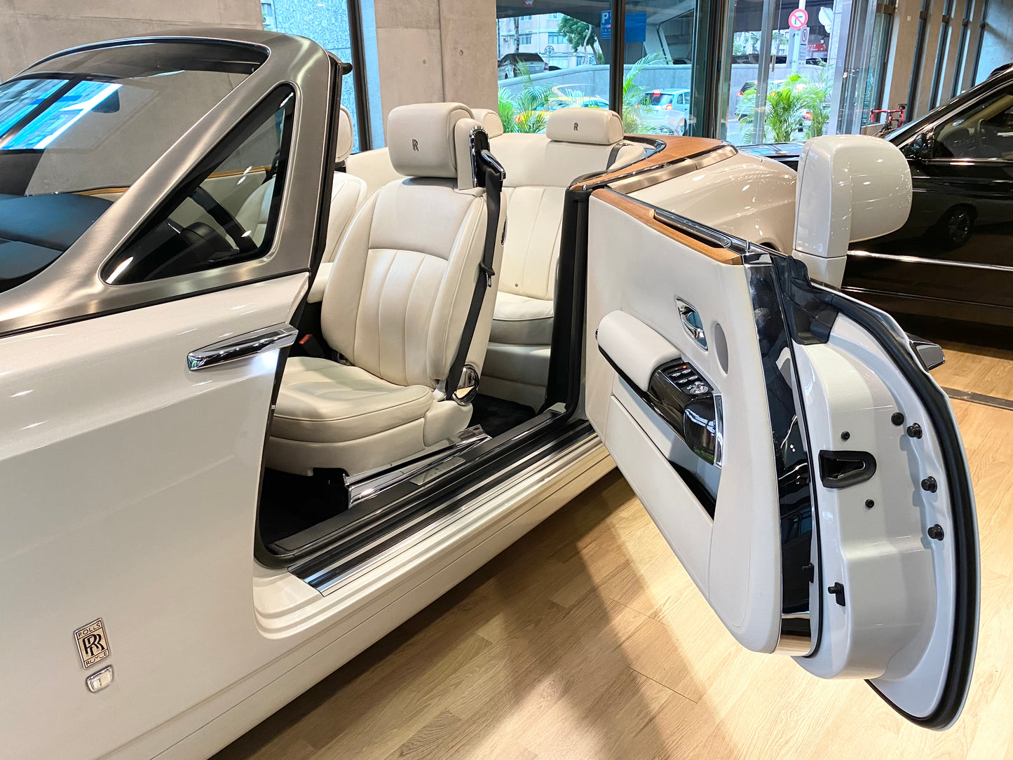 已售出-2013 Rolls-Royce Phantom Drophead Coupe