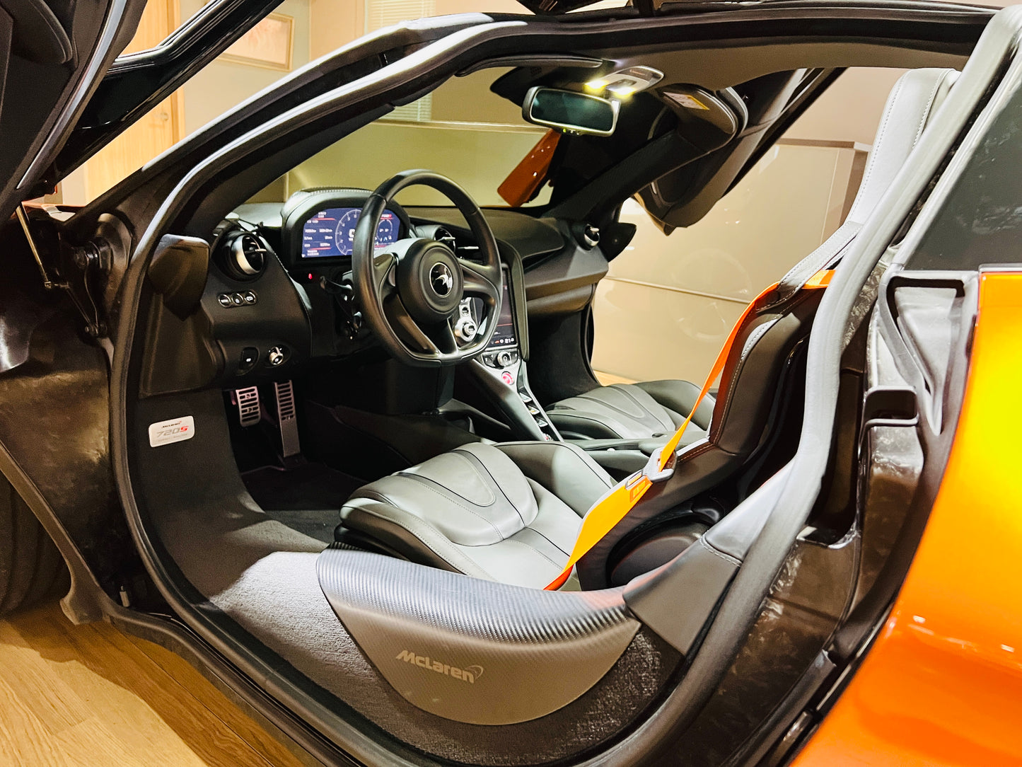 **2019 McLaren 720S Coupe 總代理
