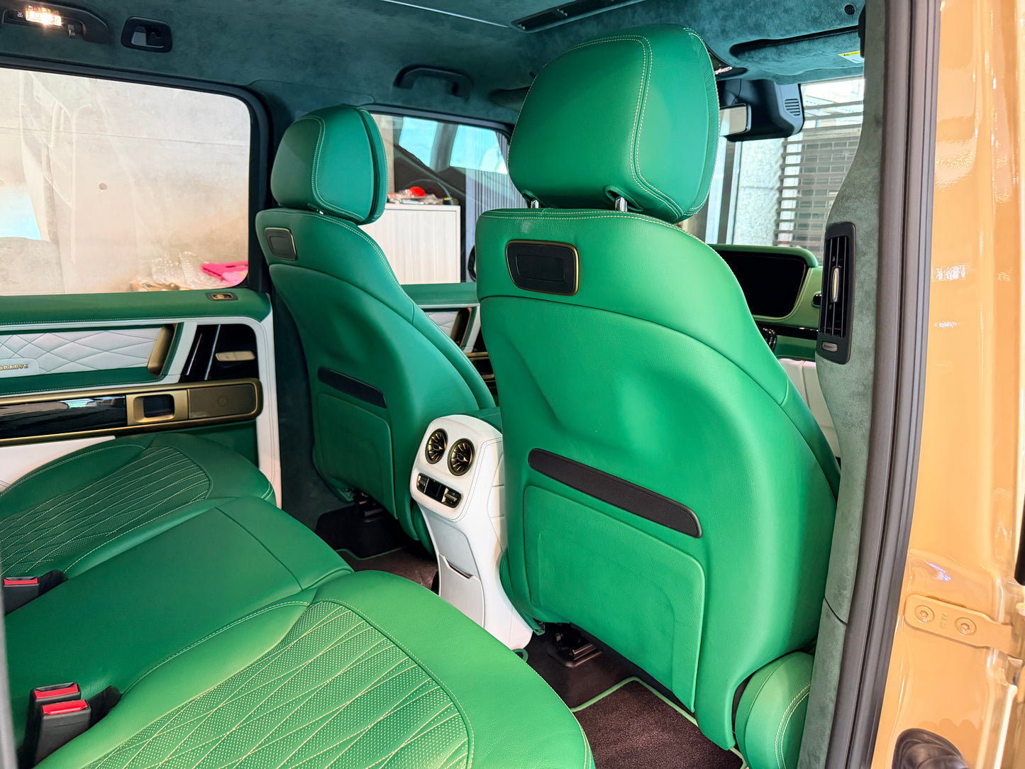 2023 Brabus G800