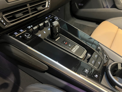已售出2021 Porsche 992 Turbo S Cabriolet