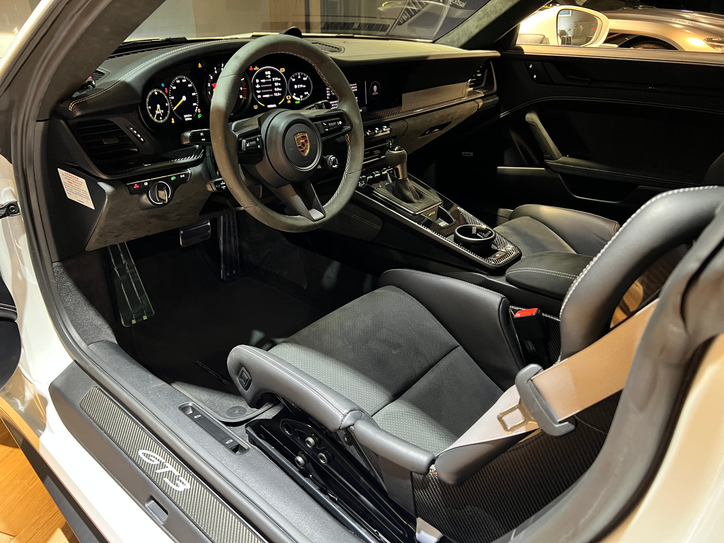 2024 Porsche 992 GT3 總代理 | 台北超跑專賣 | TopAuto豐群汽車