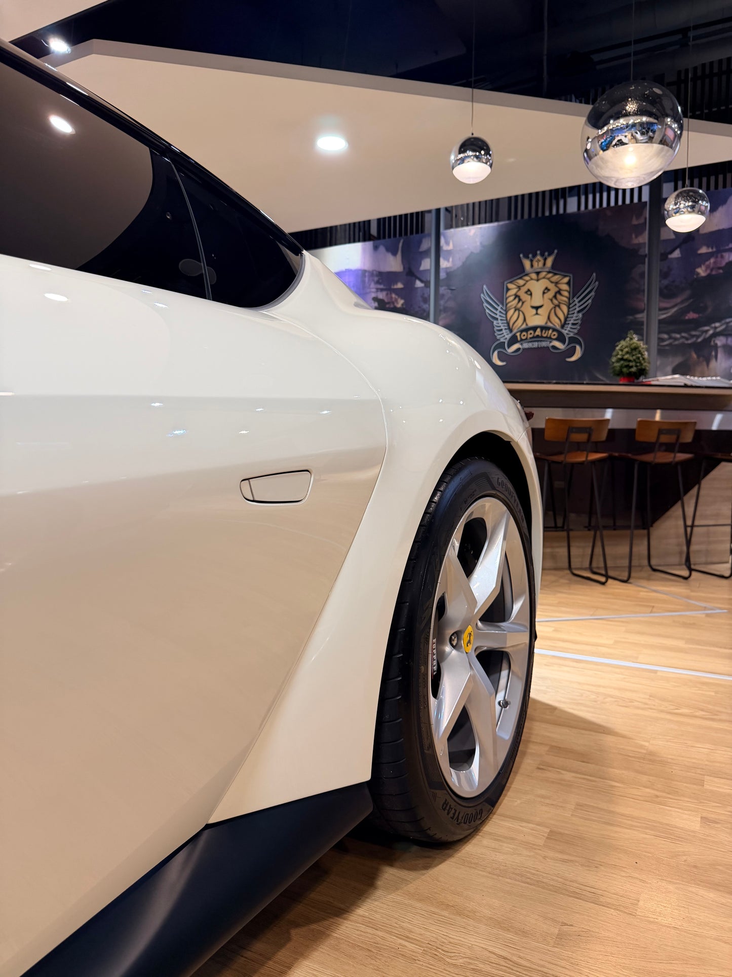 2025 Ferrari 12Cilindri 總代理 | 台北超跑專賣 | TopAuto豐群汽車