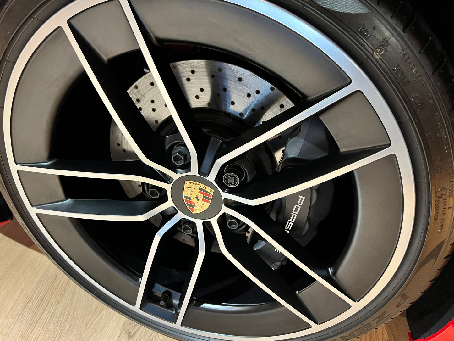 2025 Porsche 992.2 911 Carrera T 6MT 總代理 | 台北超跑專賣 | TopAuto豐群汽車