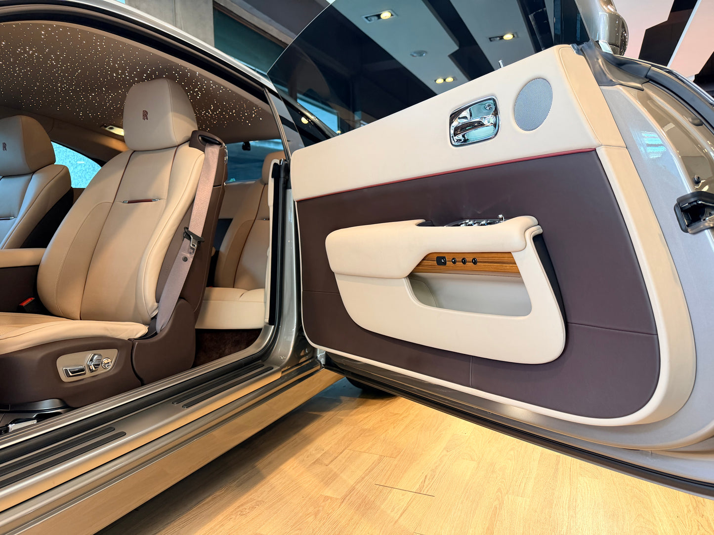 **2016 Rolls Royce Wraith 總代理 | 台北超跑專賣 | TopAuto豐群汽車