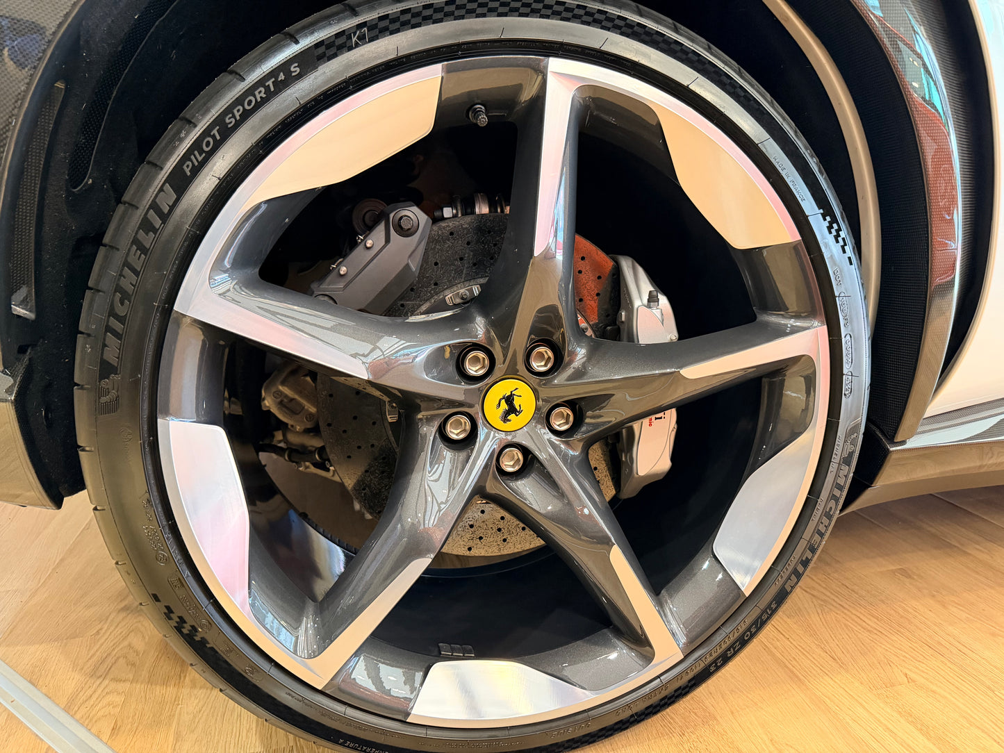 **2024 Ferrari Purosangue 總代理 | 台北超跑專賣 | TopAuto豐群汽車