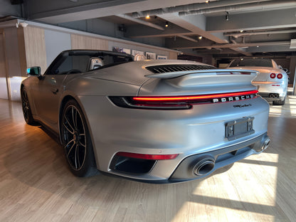 已售出2021 Porsche 992 Turbo S Cabriolet