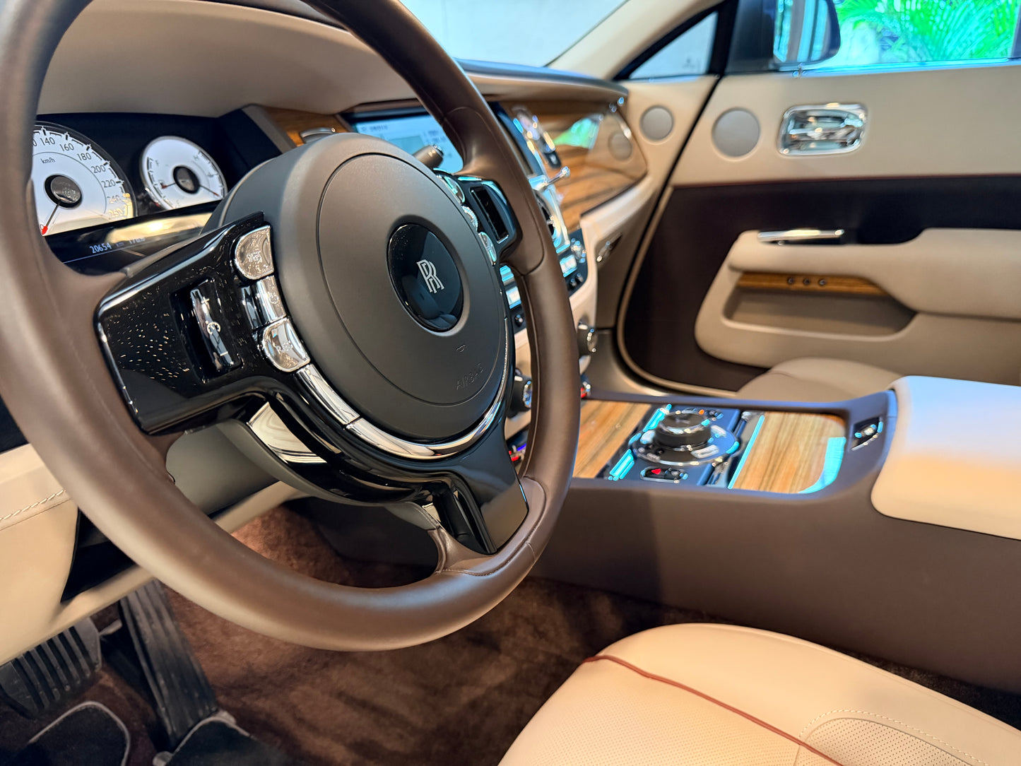 **2016 Rolls Royce Wraith 總代理 | 台北超跑專賣 | TopAuto豐群汽車