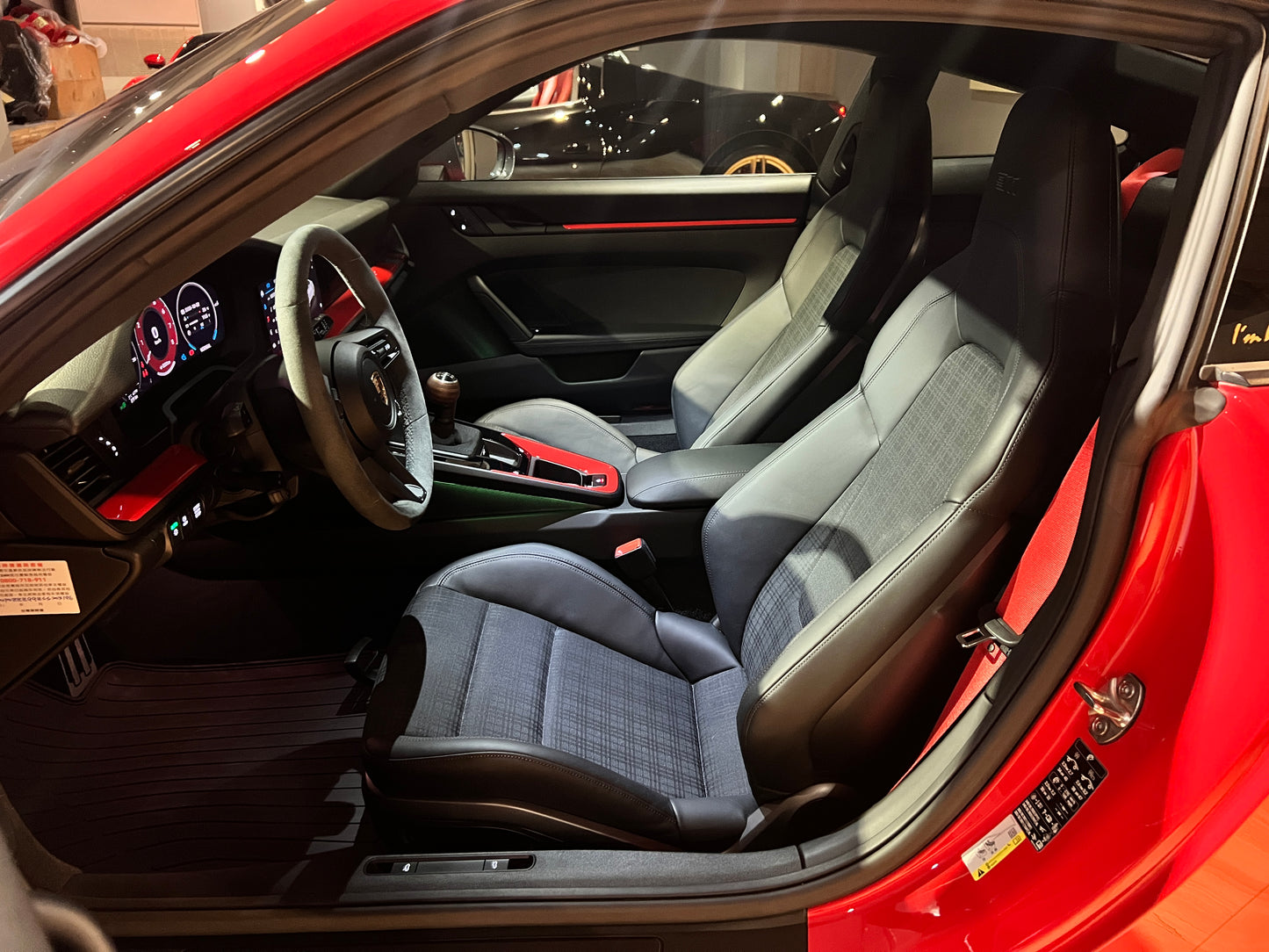 2025 Porsche 992.2 911 Carrera T 6MT 總代理 | 台北超跑專賣 | TopAuto豐群汽車