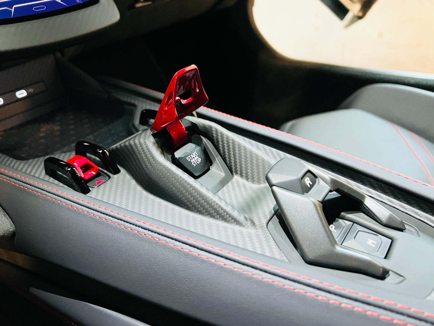 已售出-Lamborghini Revuelto 總代理全新車