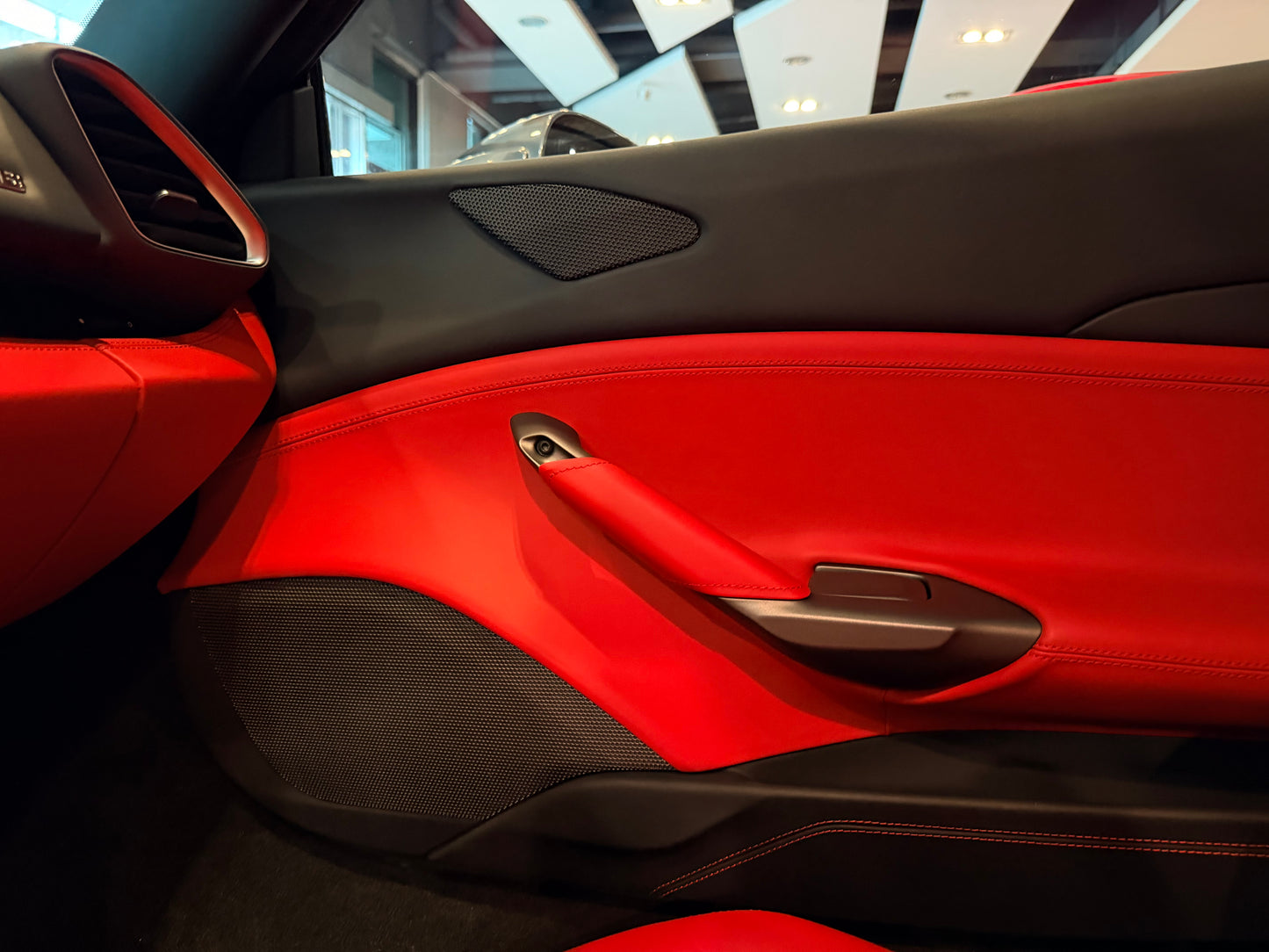 2018 Ferrari 488 GTB 總代理 | 台北超跑專賣 | TopAuto豐群汽車