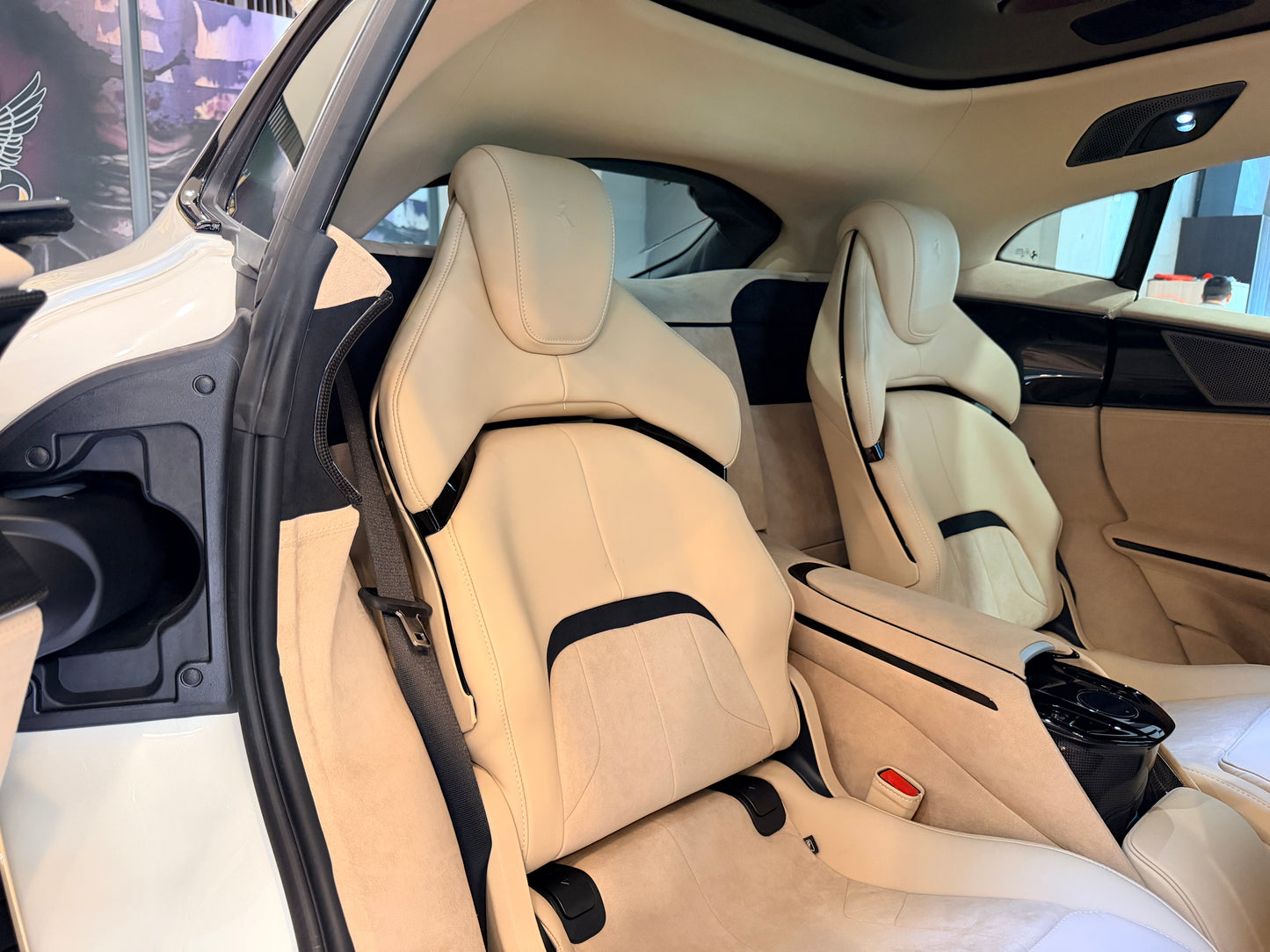 **2024 Ferrari Purosangue 總代理 | 台北超跑專賣 | TopAuto豐群汽車