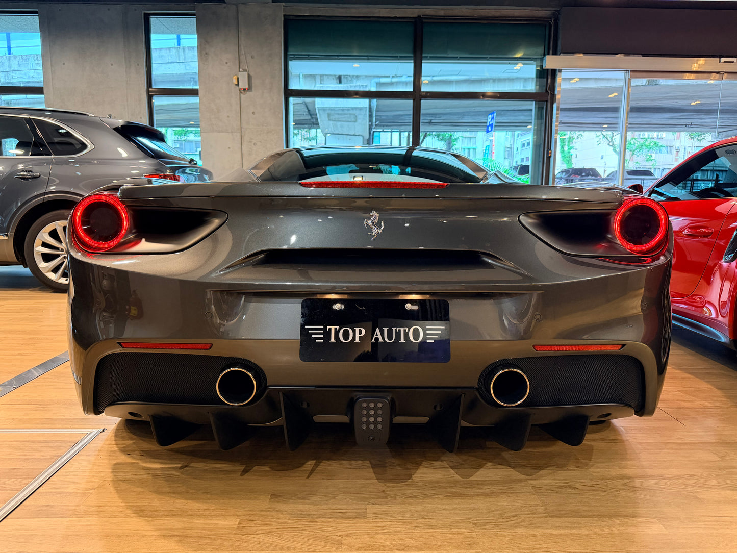 2018 Ferrari 488 GTB 總代理 | 台北超跑專賣 | TopAuto豐群汽車