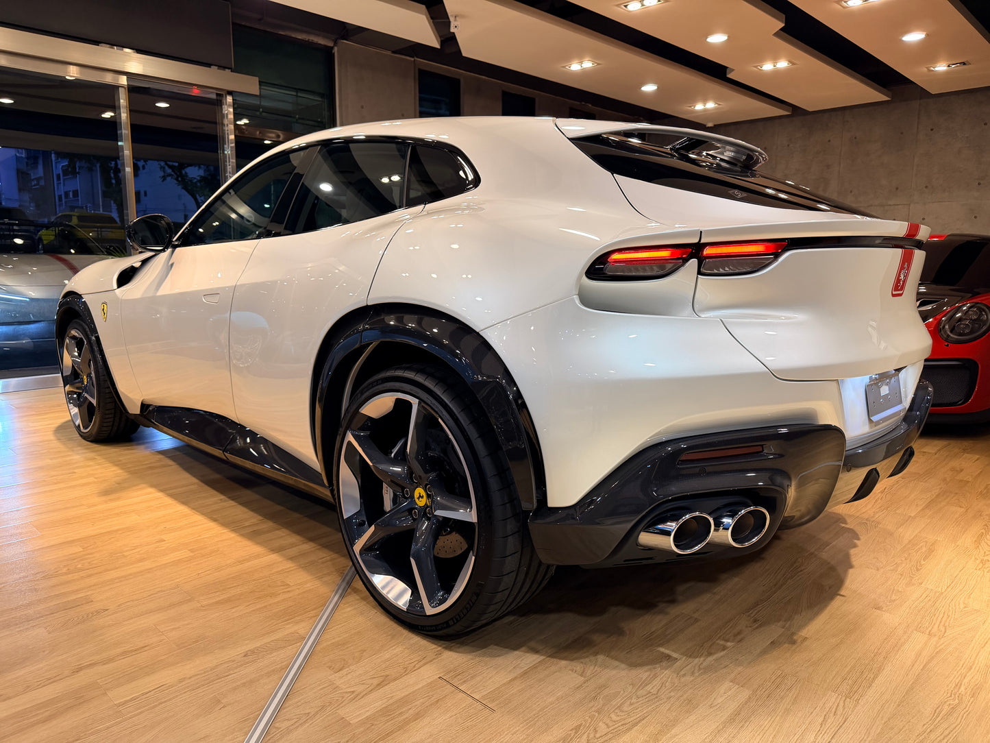 **2024 Ferrari Purosangue 總代理 | 台北超跑專賣 | TopAuto豐群汽車