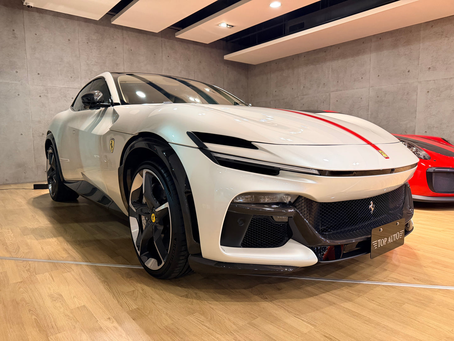 **2024 Ferrari Purosangue 總代理 | 台北超跑專賣 | TopAuto豐群汽車
