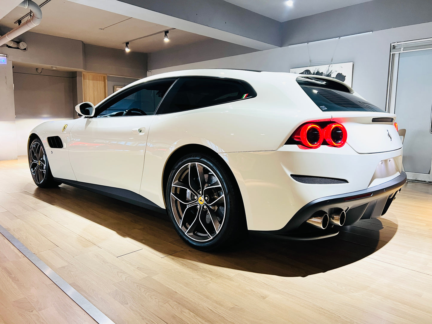 2020 Ferrari GTC4 Lusso T 總代理
