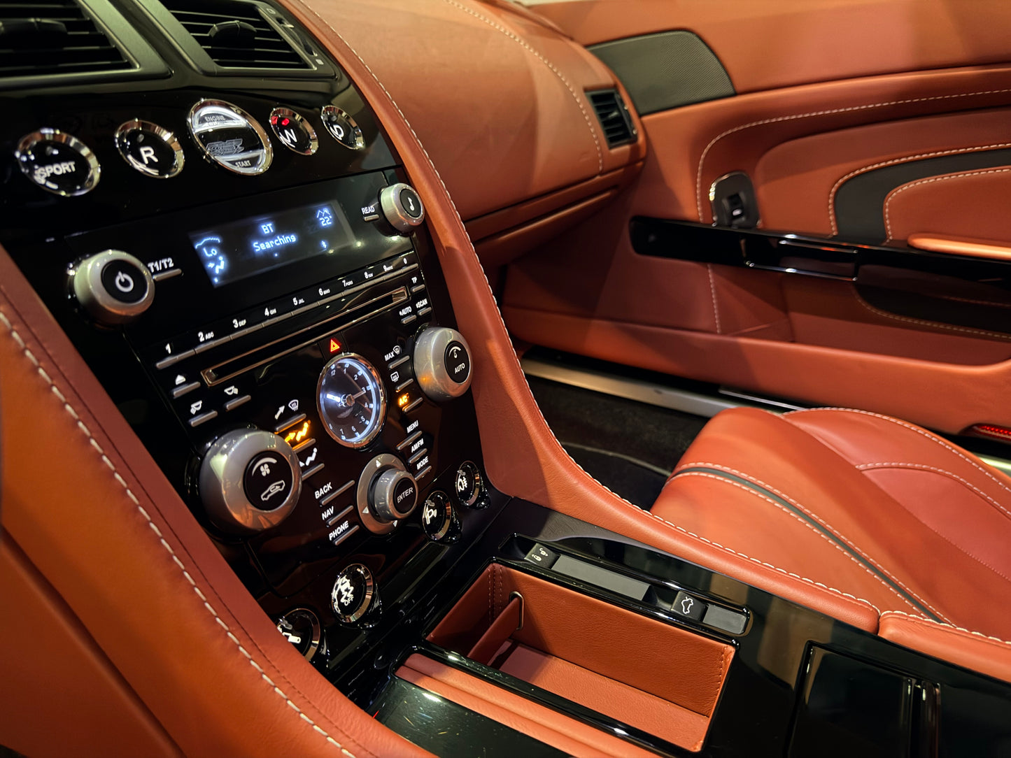 2015 Aston Martin Vantage S V12 | 台北超跑專賣 | TopAuto豐群汽車