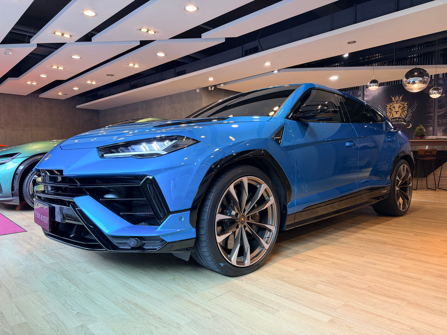 2024 Lamborghini Urus S 總代理一手車 | 台北超跑專賣 | TopAuto豐群汽車