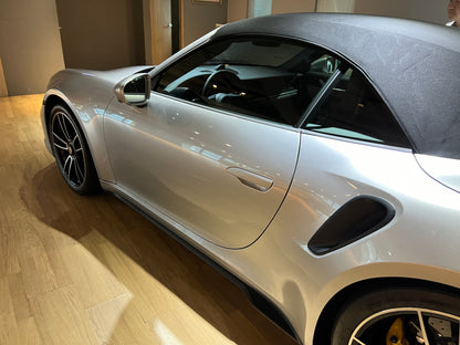 已售出2021 Porsche 992 Turbo S Cabriolet