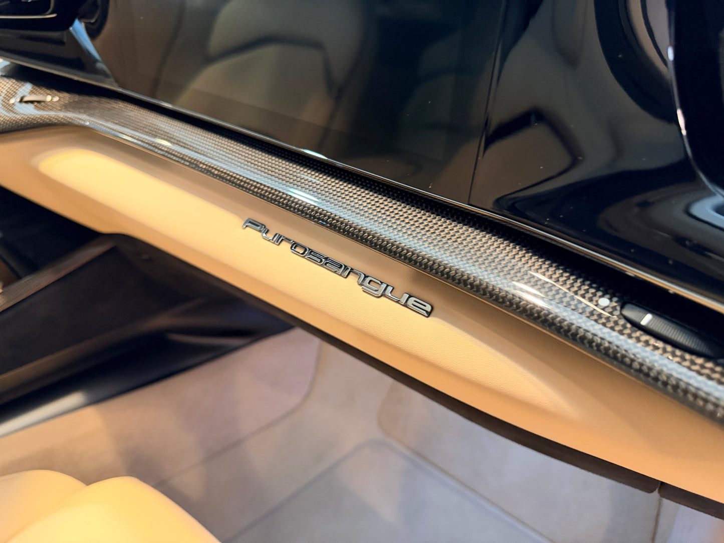 **2024 Ferrari Purosangue 總代理 | 台北超跑專賣 | TopAuto豐群汽車