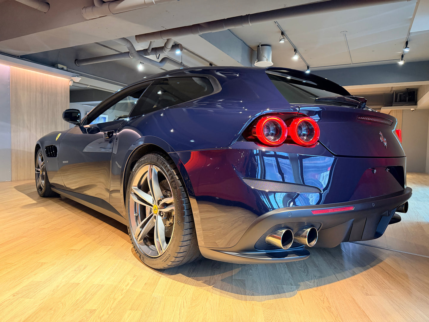 **2018 Ferrari GTC4 Lusso V12 總代理 | 台北超跑專賣 | TopAuto豐群汽車