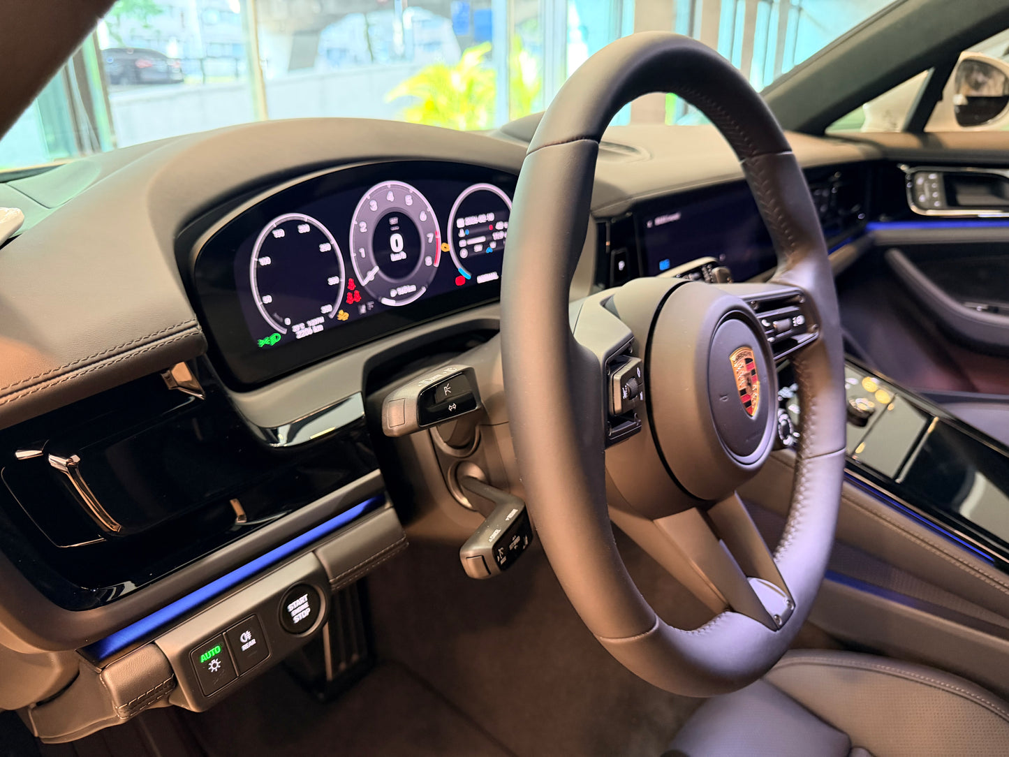 2025 Porsche Panamera GTS 總代理 | 台北超跑專賣 | TopAuto豐群汽車