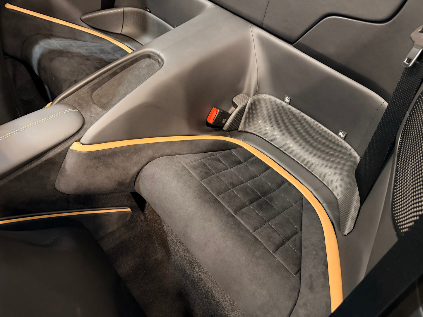 2025 Ferrari Roma Spider-ATELIER 總代理 | 台北超跑專賣 | TopAuto豐群汽車