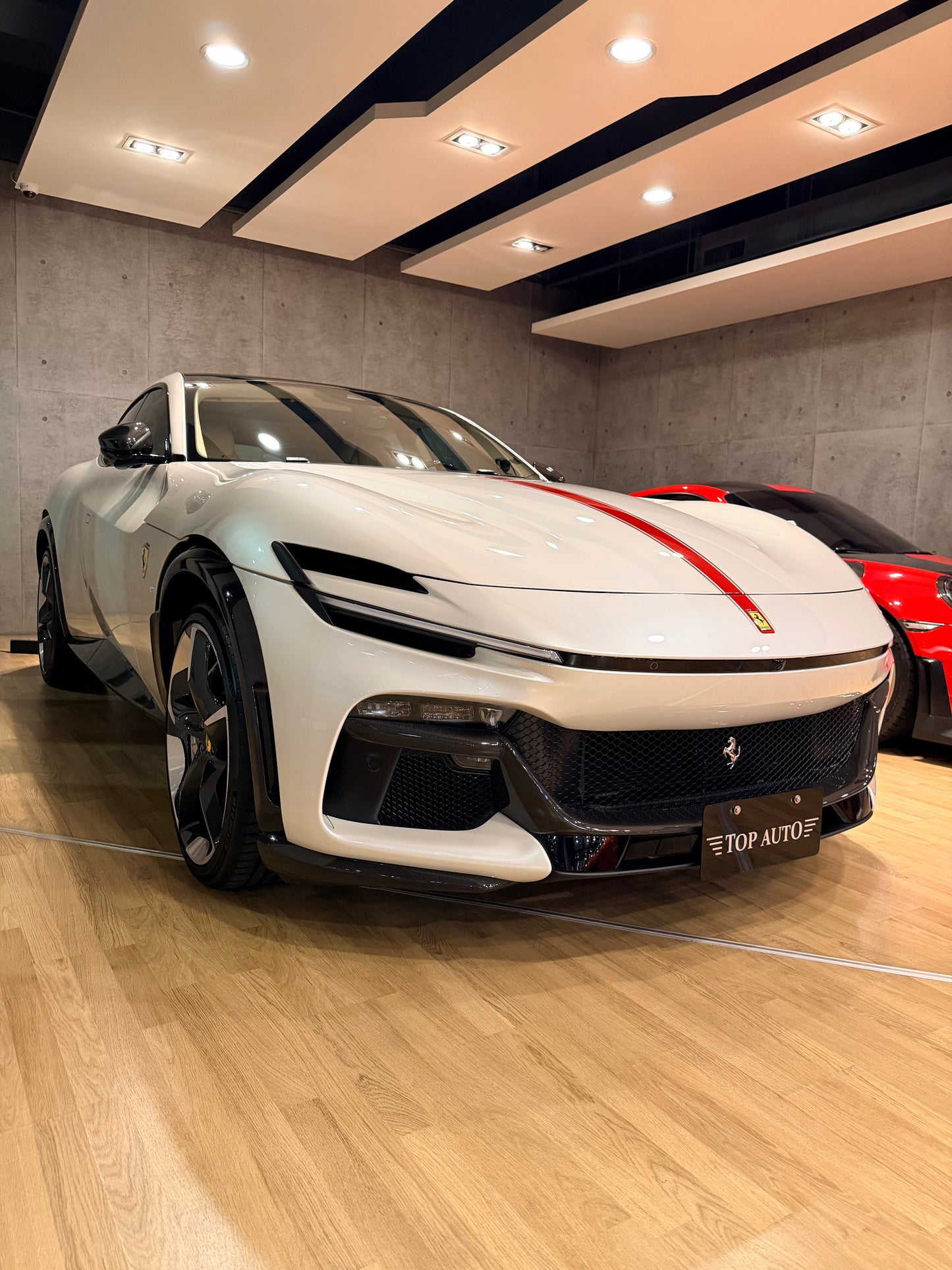 **2024 Ferrari Purosangue 總代理 | 台北超跑專賣 | TopAuto豐群汽車