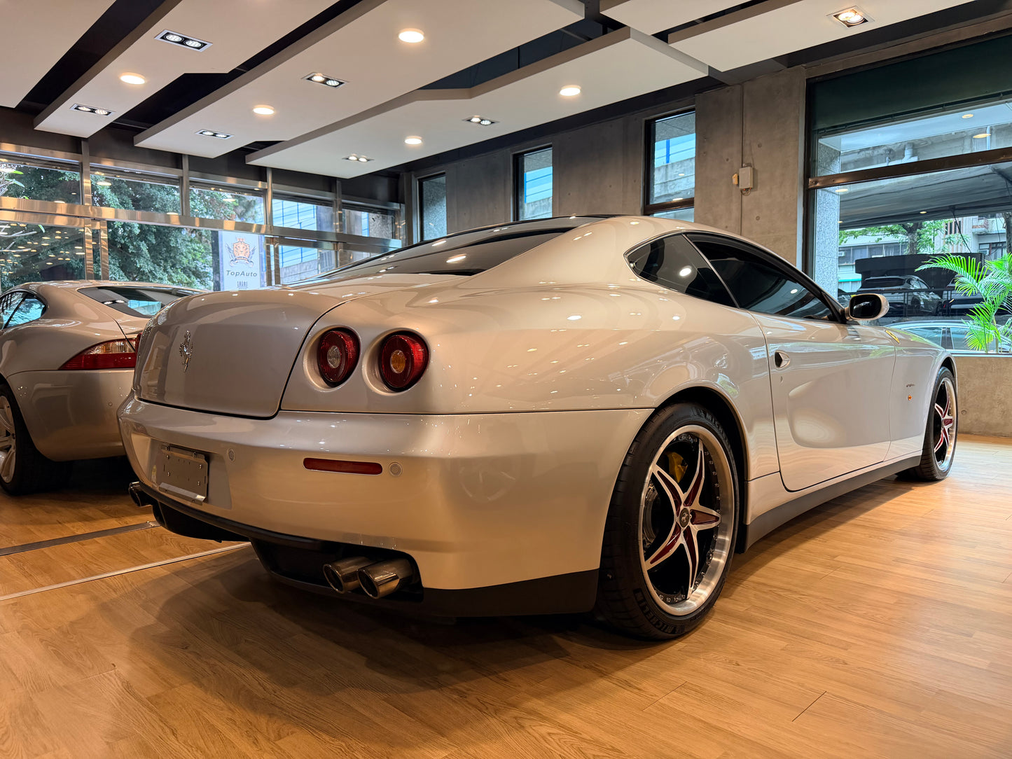 2009 Ferrari 612 Scaglietti One-To-One 總代理台北超跑專賣｜TopAuto豐群汽車